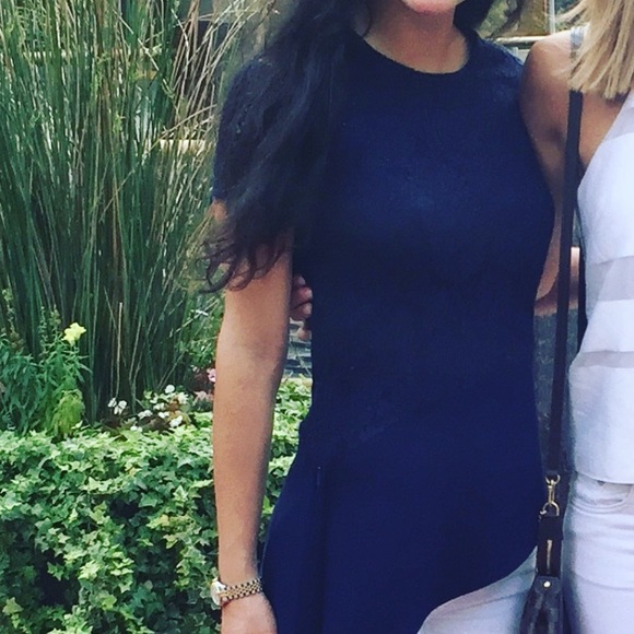 Ch by Carolina Herrera lacey silky short sleeve - Picture 1 of 2